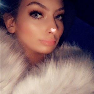 Meet your Posher, Kaitlin